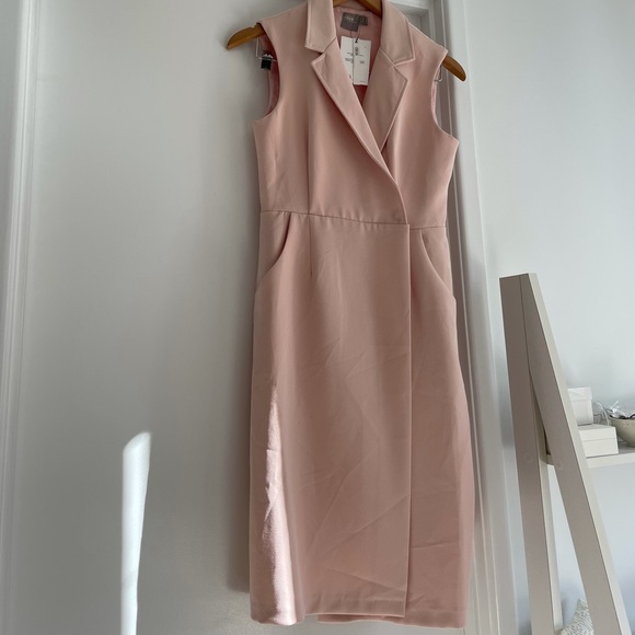 ASOS sleeveless Tux Dress - Picture 2 of 8